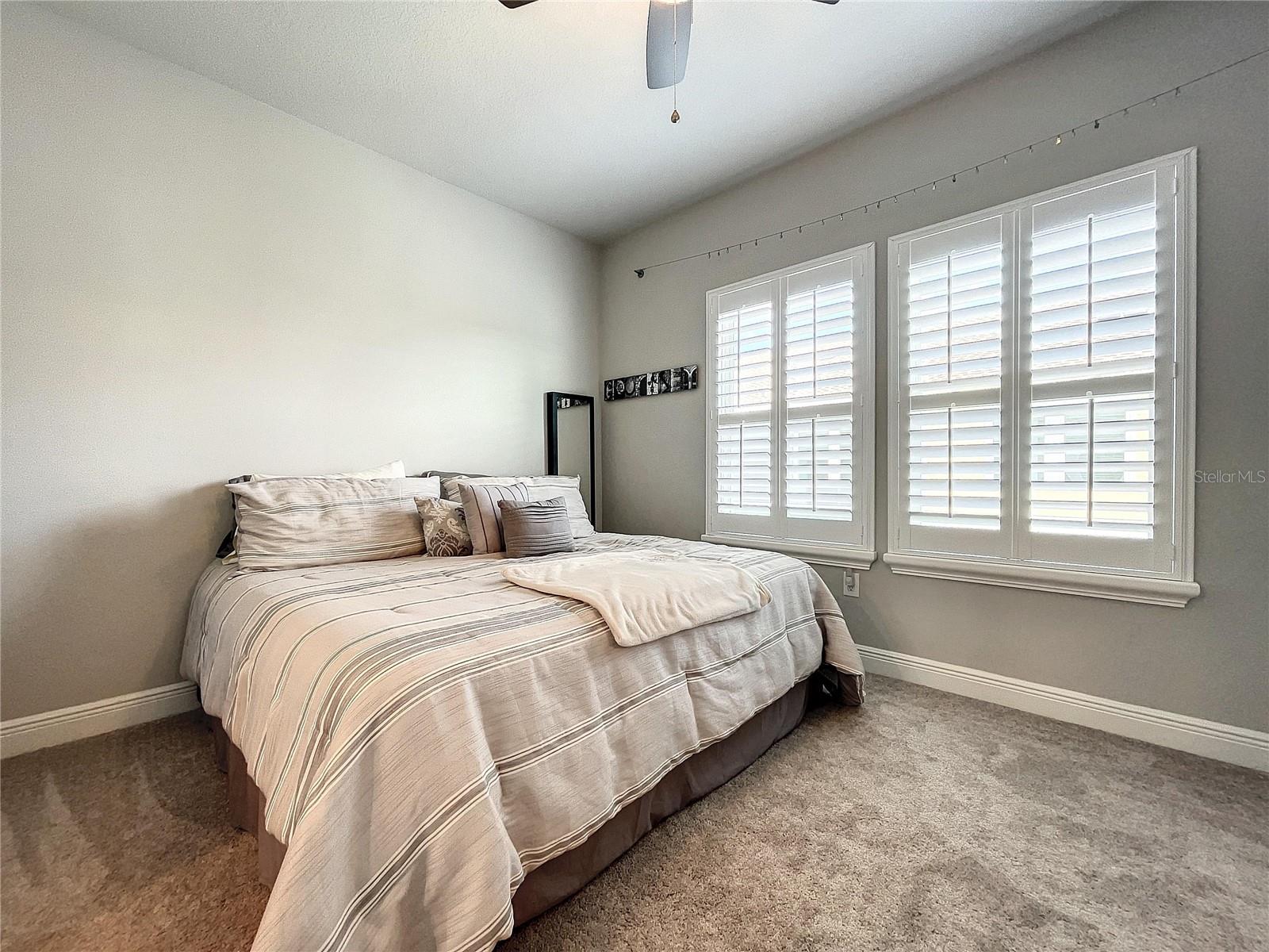 9537 W PARK VILLAGE DR, TAMPA, FL, 33626