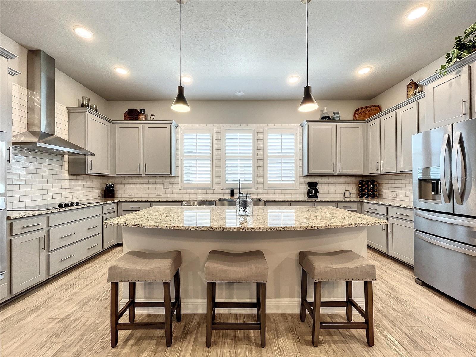 9537 W PARK VILLAGE DR, TAMPA, FL, 33626