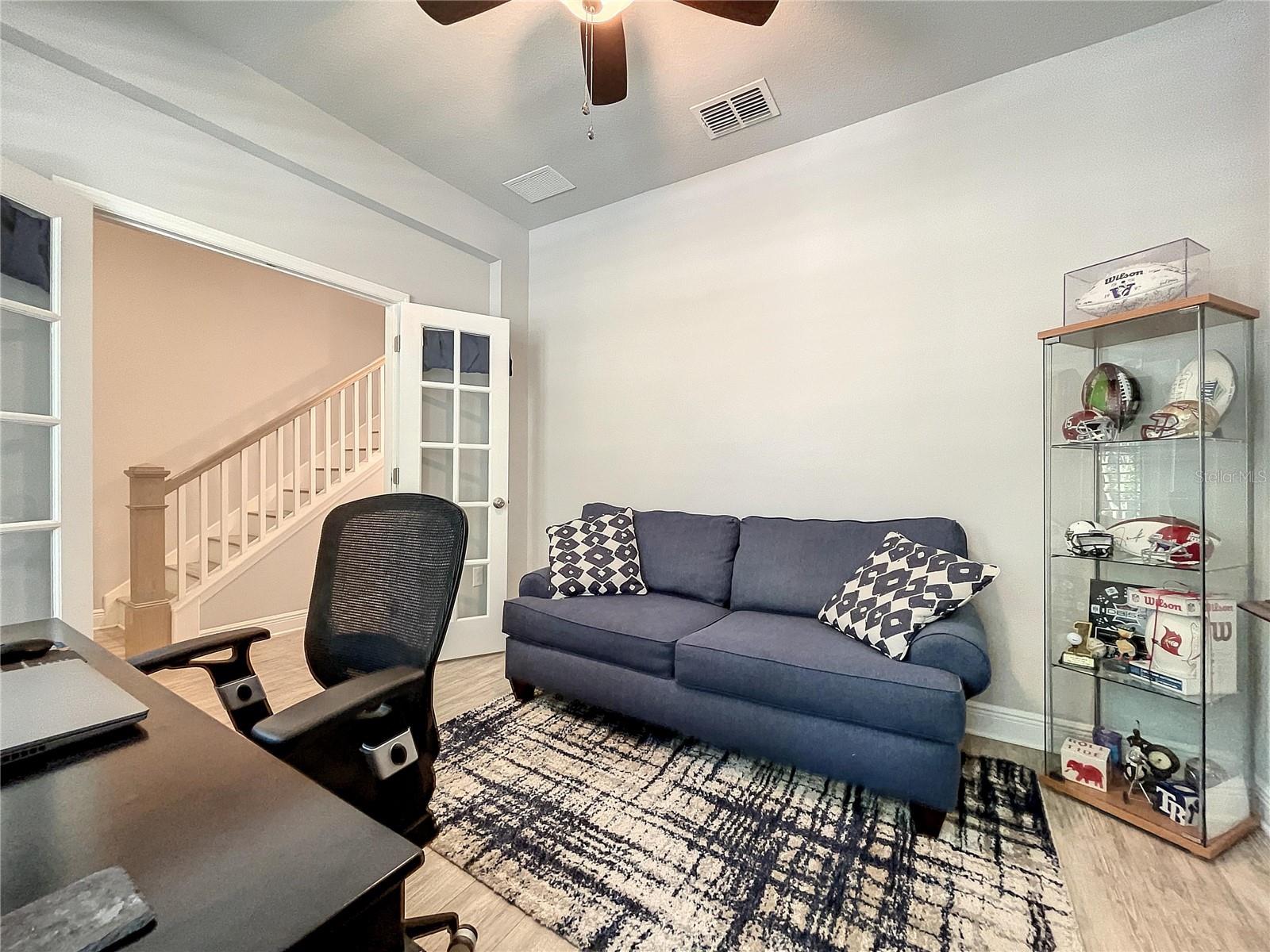 9537 W PARK VILLAGE DR, TAMPA, FL, 33626