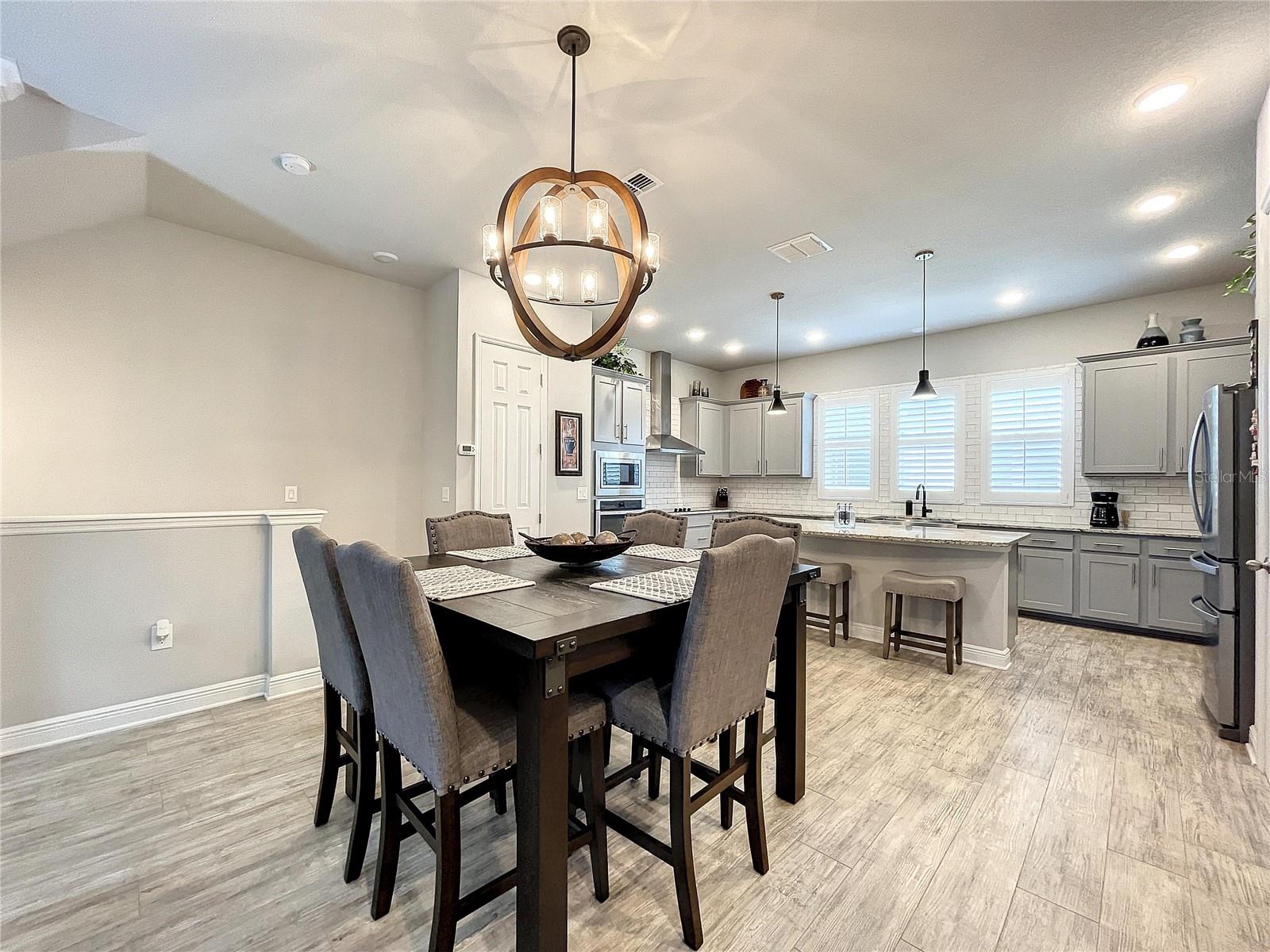 9537 W PARK VILLAGE DR, TAMPA, FL, 33626