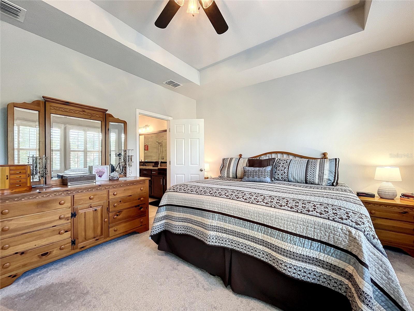 9537 W PARK VILLAGE DR, TAMPA, FL, 33626