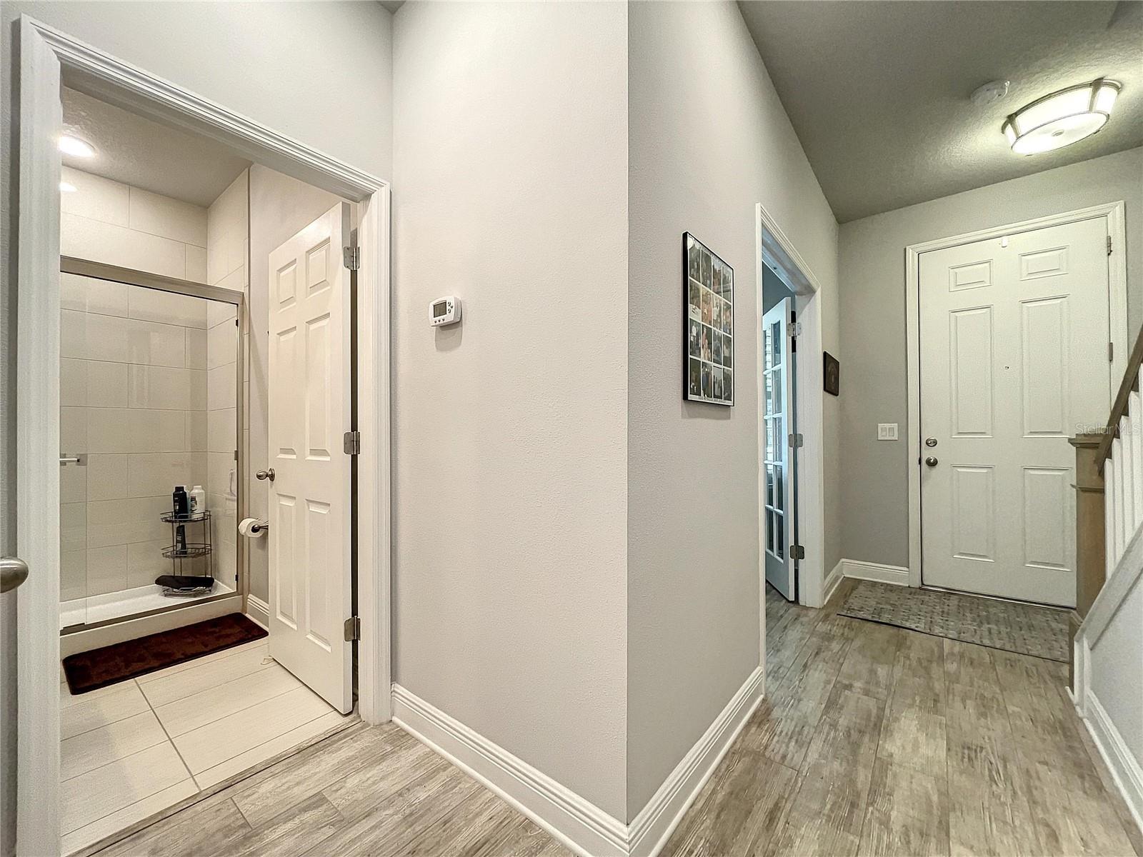 9537 W PARK VILLAGE DR, TAMPA, FL, 33626