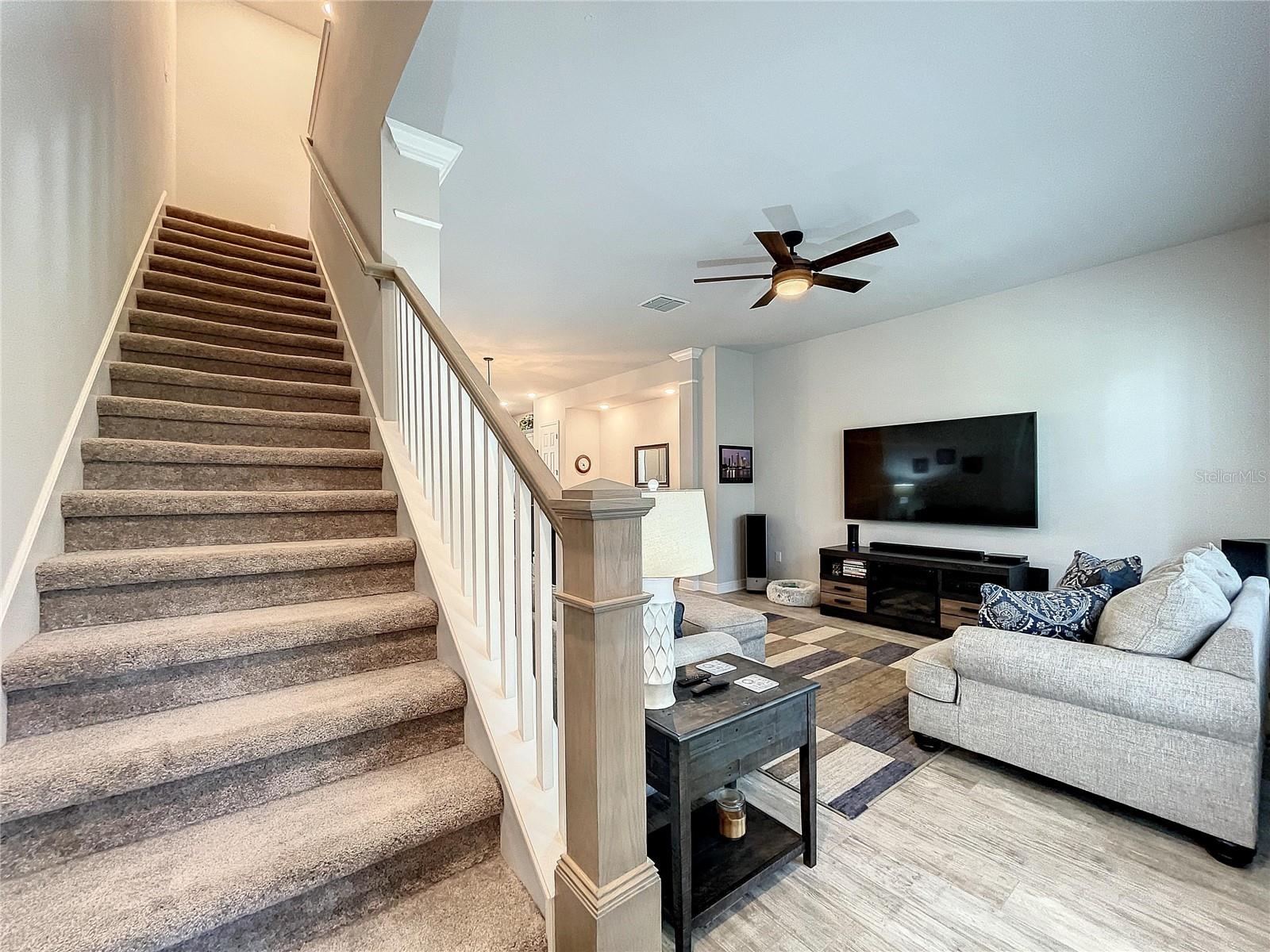 9537 W PARK VILLAGE DR, TAMPA, FL, 33626