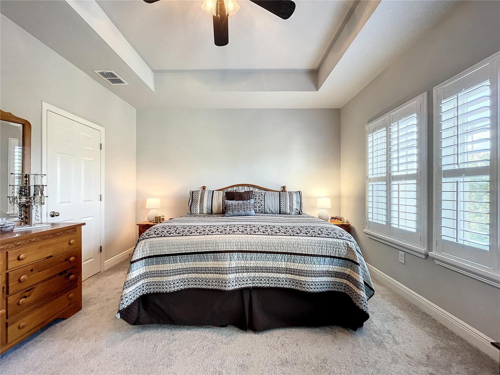 9537 W PARK VILLAGE DR, TAMPA, FL, 33626