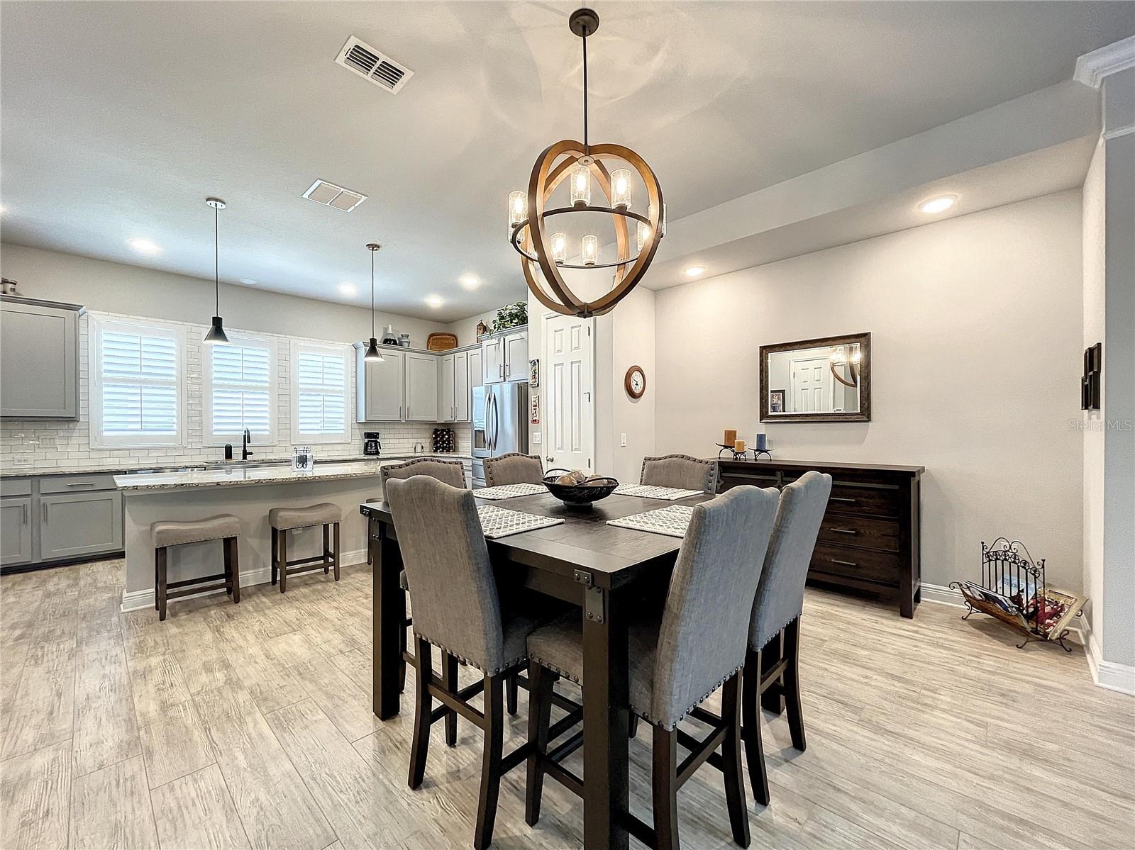 9537 W PARK VILLAGE DR, TAMPA, FL, 33626