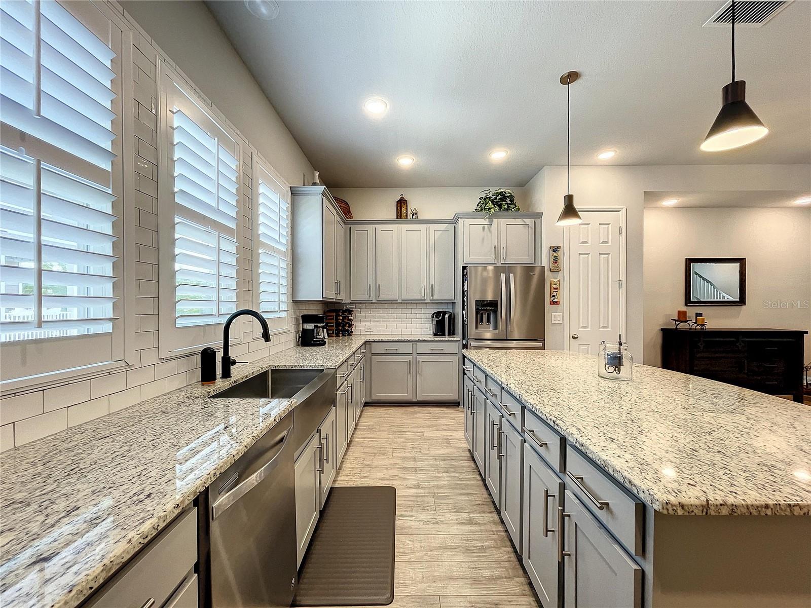 9537 W PARK VILLAGE DR, TAMPA, FL, 33626