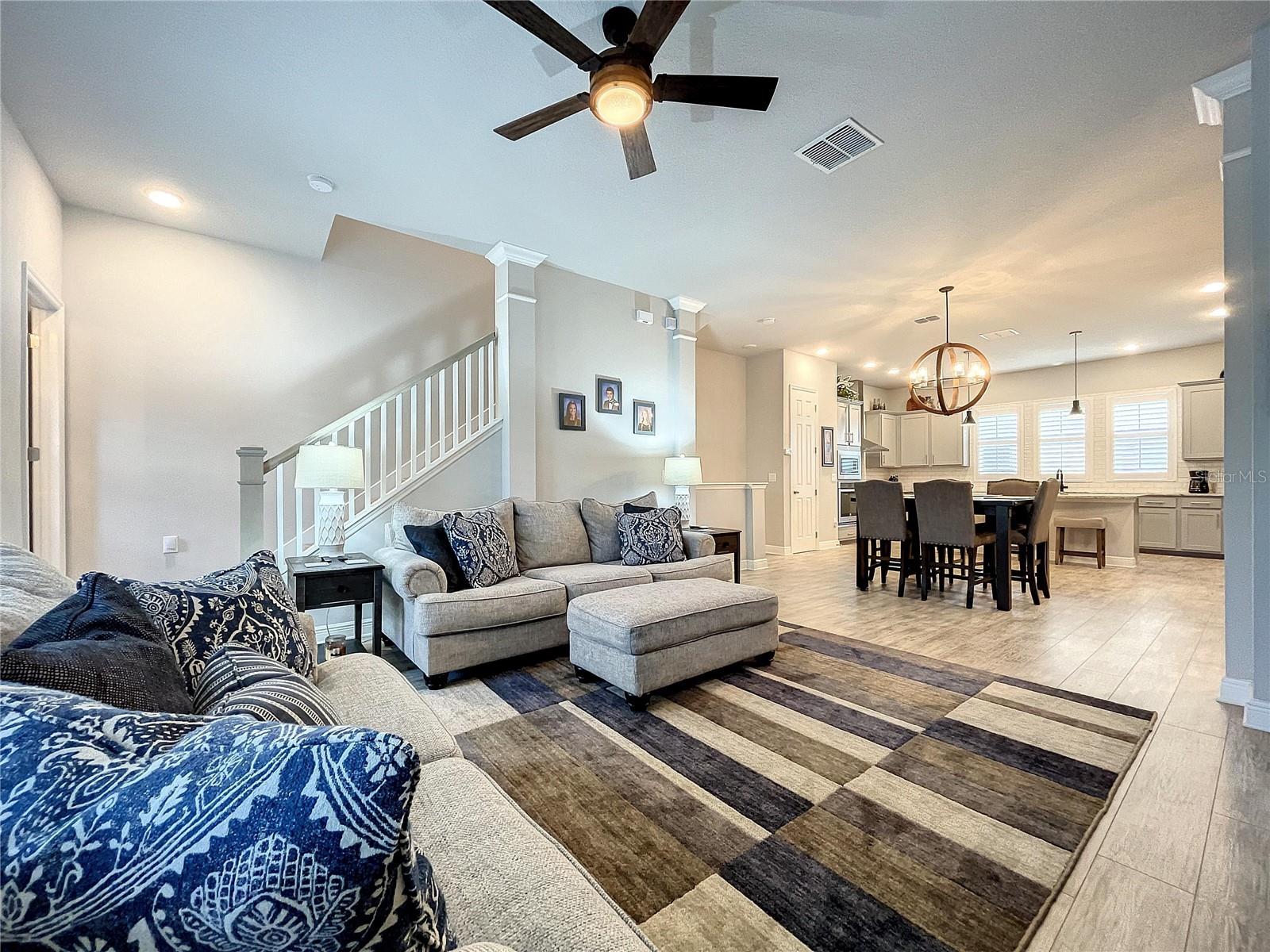 9537 W PARK VILLAGE DR, TAMPA, FL, 33626