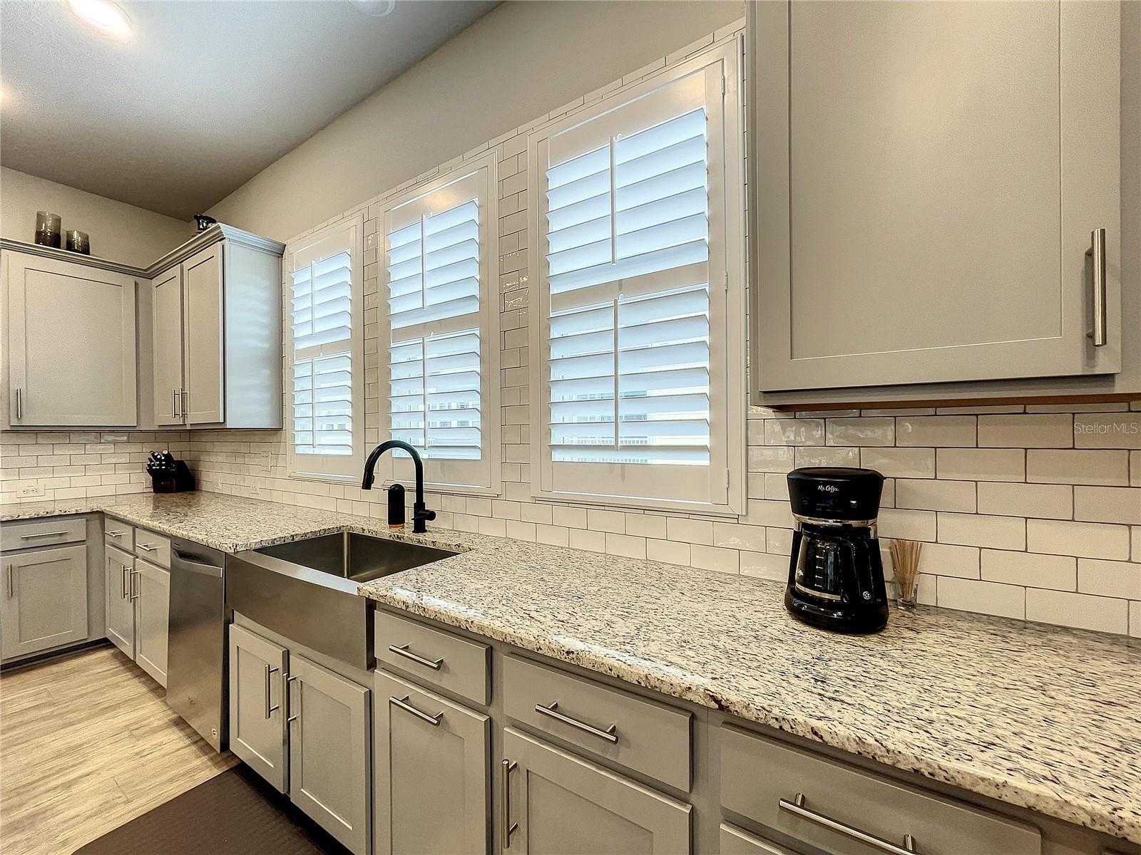 9537 W PARK VILLAGE DR, TAMPA, FL, 33626