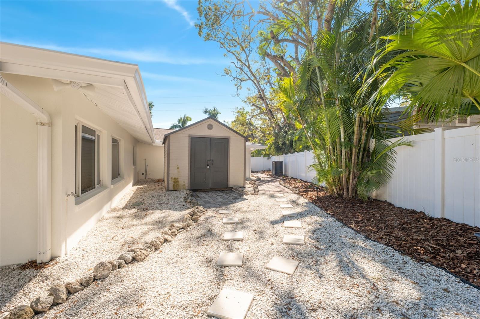 2004 VIRGINIA DR, BRADENTON, FL, 34205