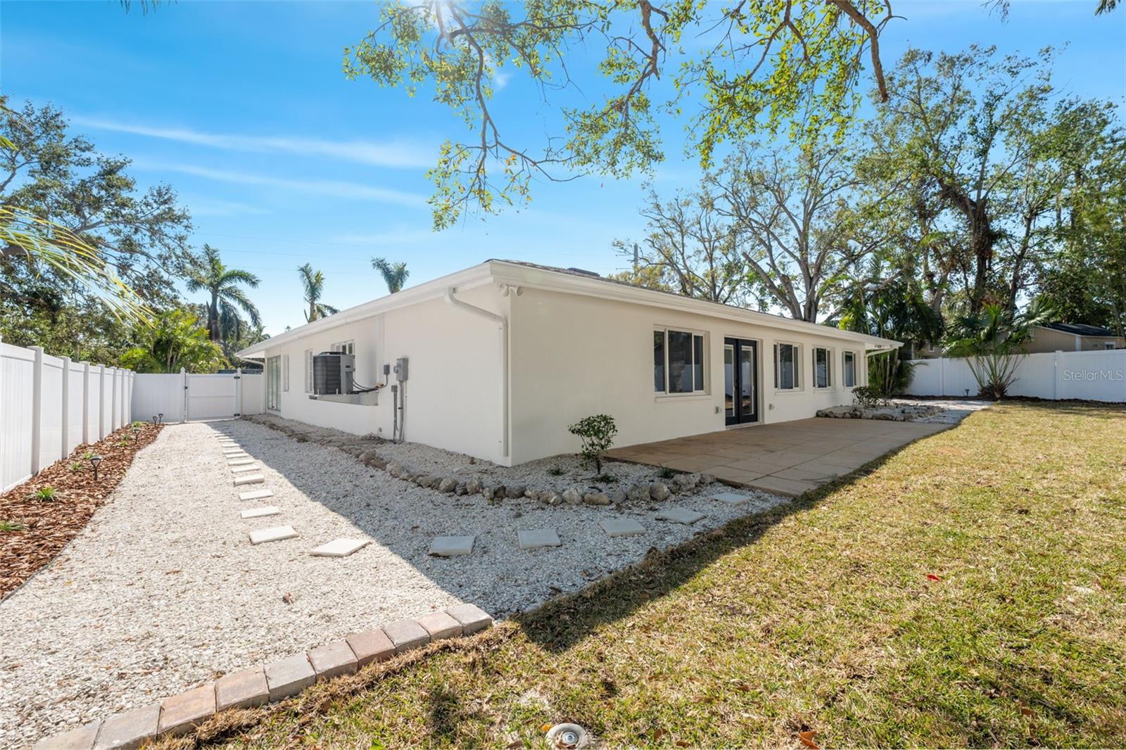 2004 VIRGINIA DR, BRADENTON, FL, 34205