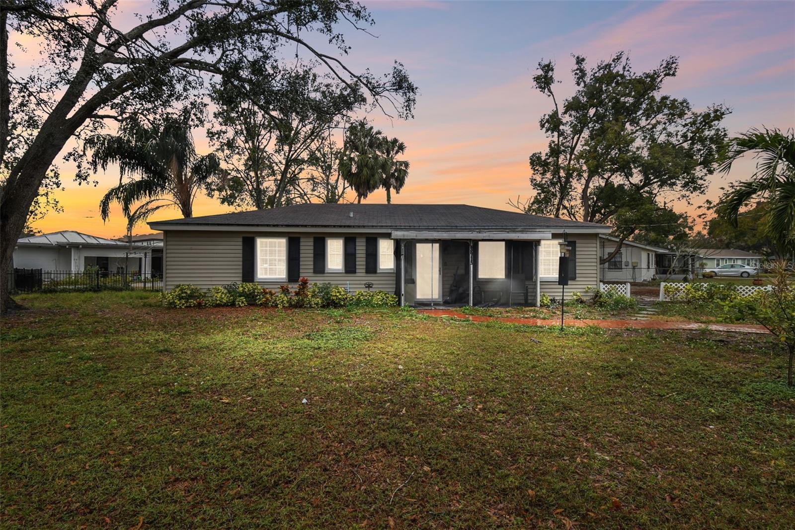 3915 W PEARL AVE, TAMPA, FL, 33611