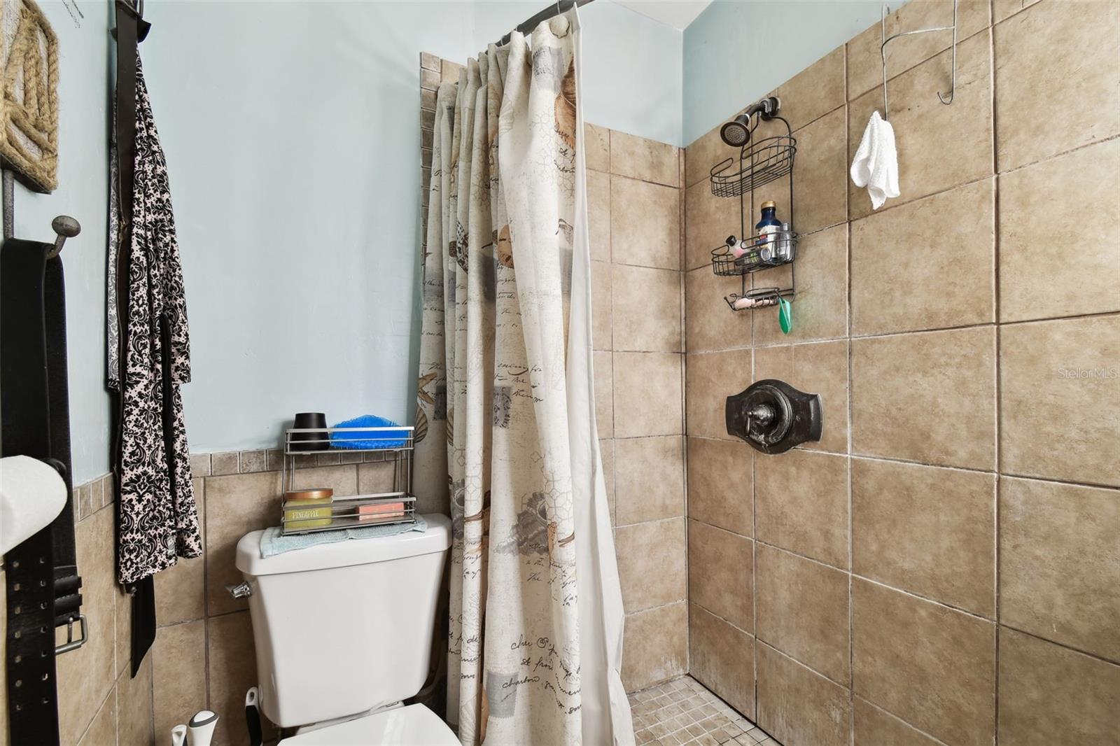 3915 W PEARL AVE, TAMPA, FL, 33611