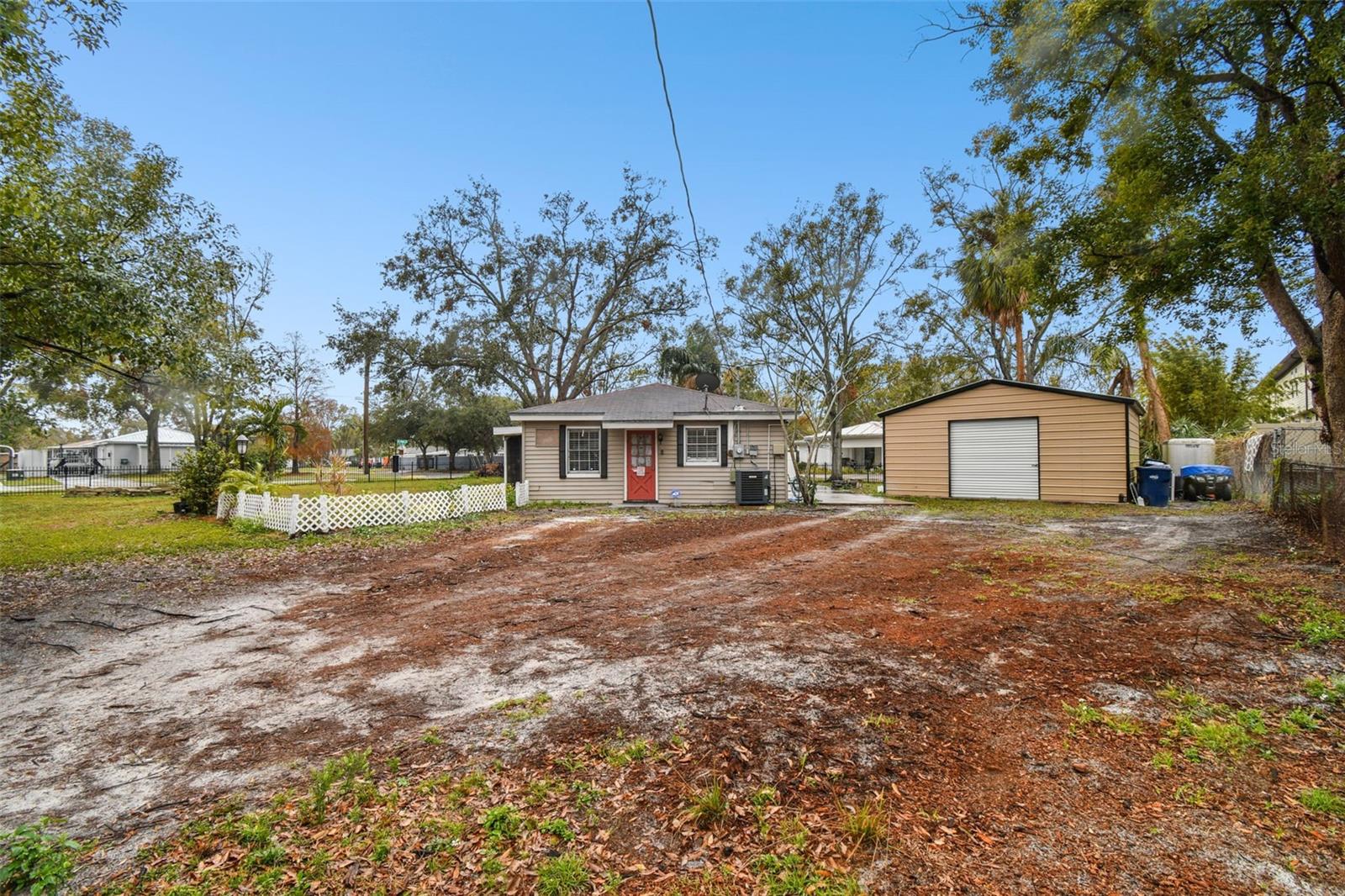 3915 W PEARL AVE, TAMPA, FL, 33611