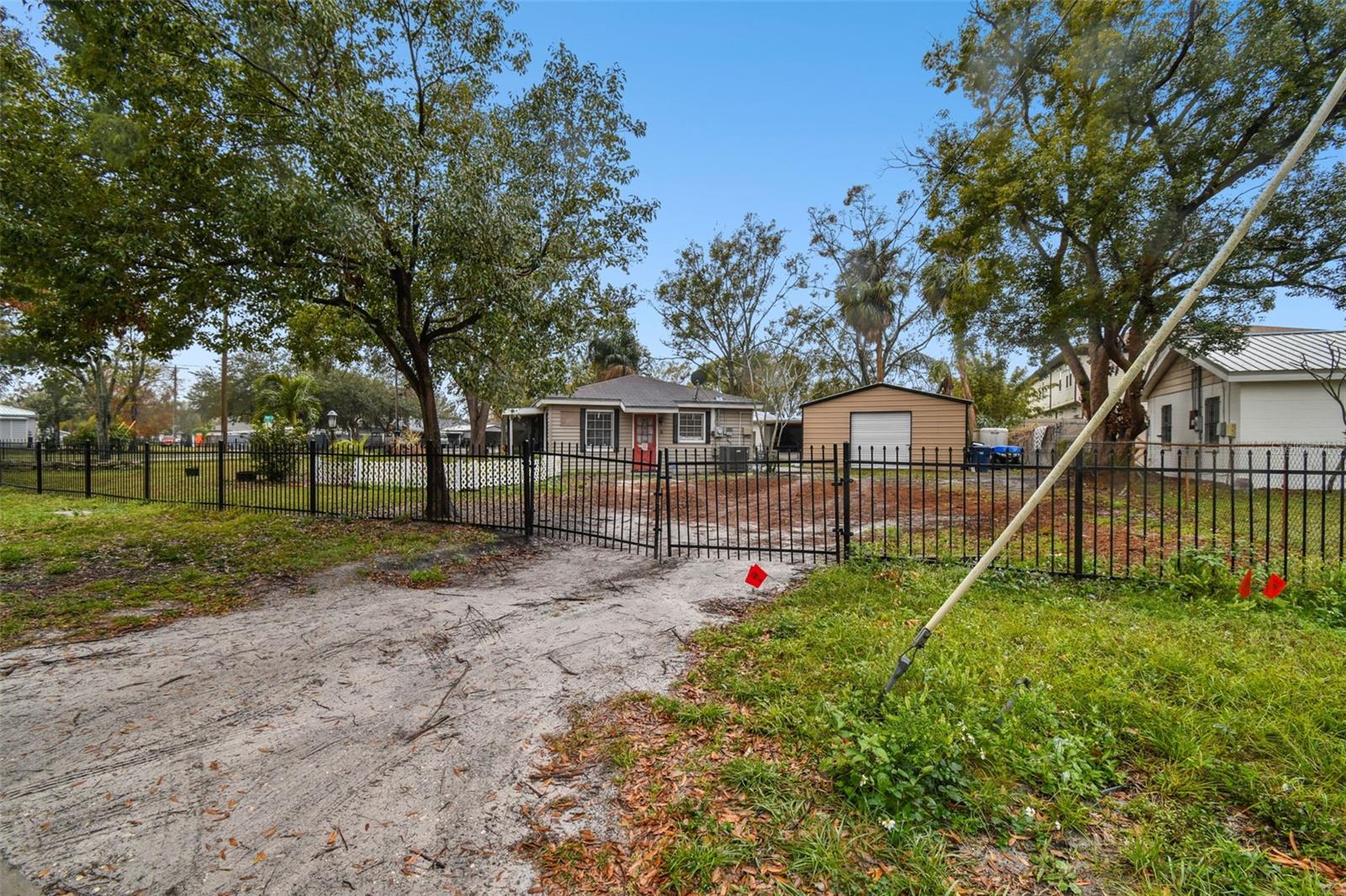 3915 W PEARL AVE, TAMPA, FL, 33611