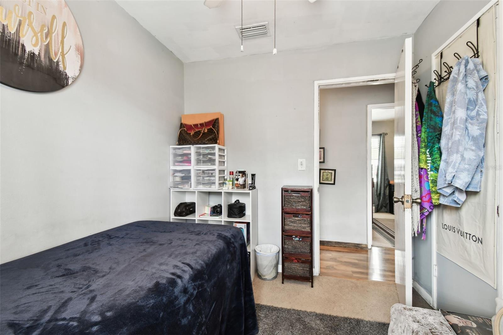 3915 W PEARL AVE, TAMPA, FL, 33611