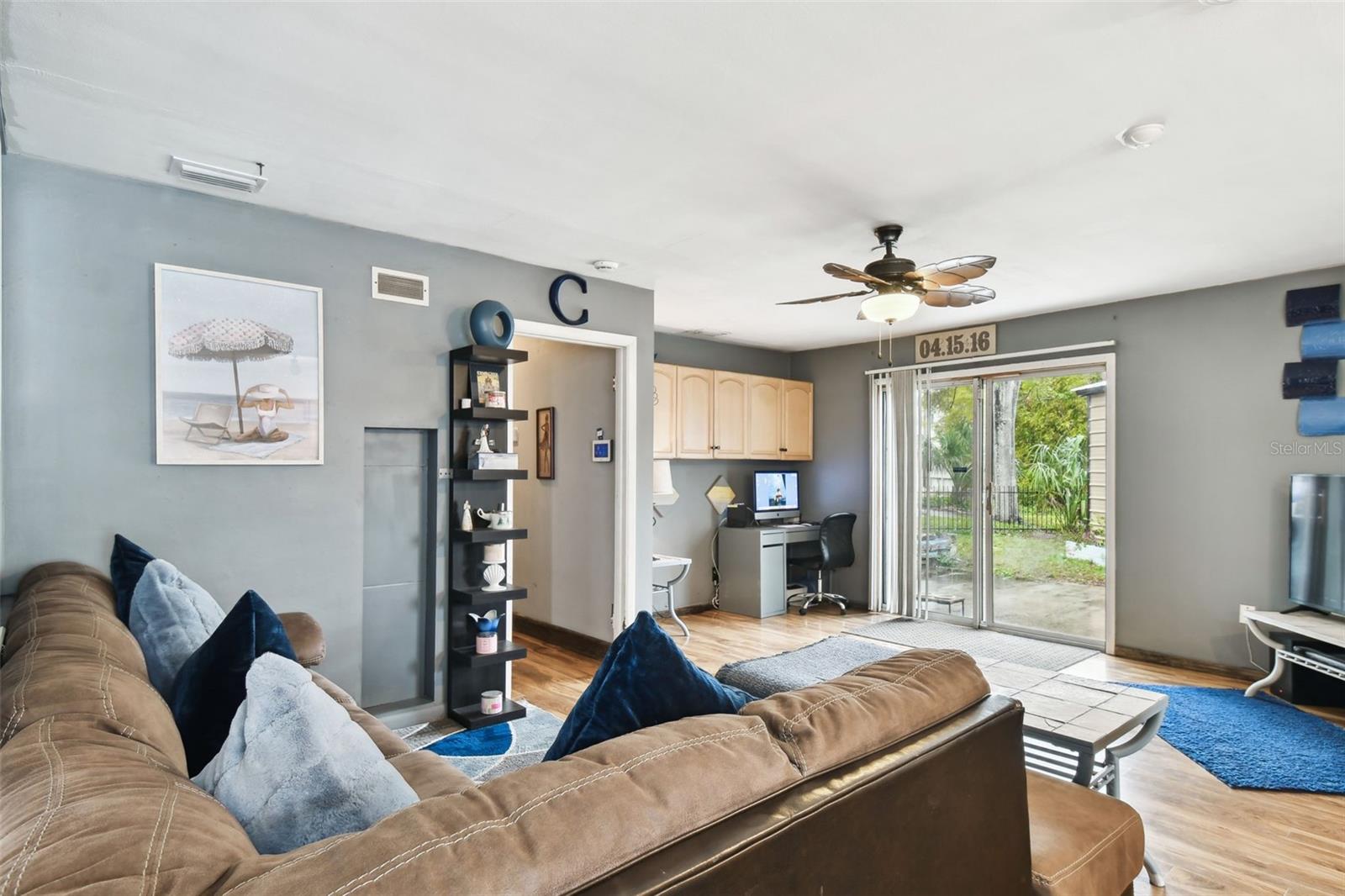 3915 W PEARL AVE, TAMPA, FL, 33611