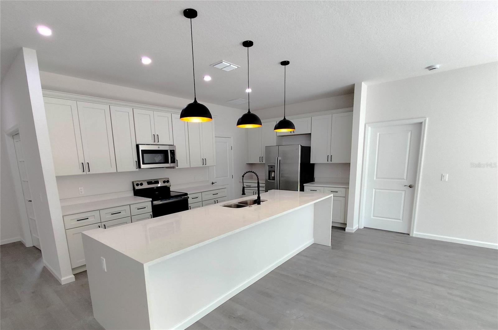 313 BASS CT, KISSIMMEE, FL, 34759
