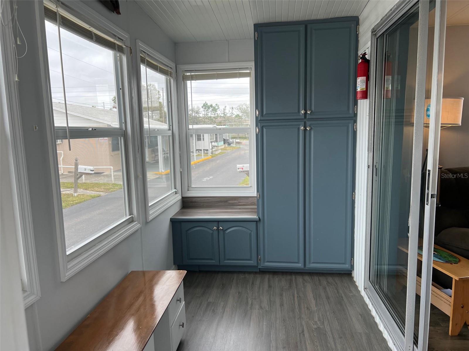 TB8342956 Property Photo