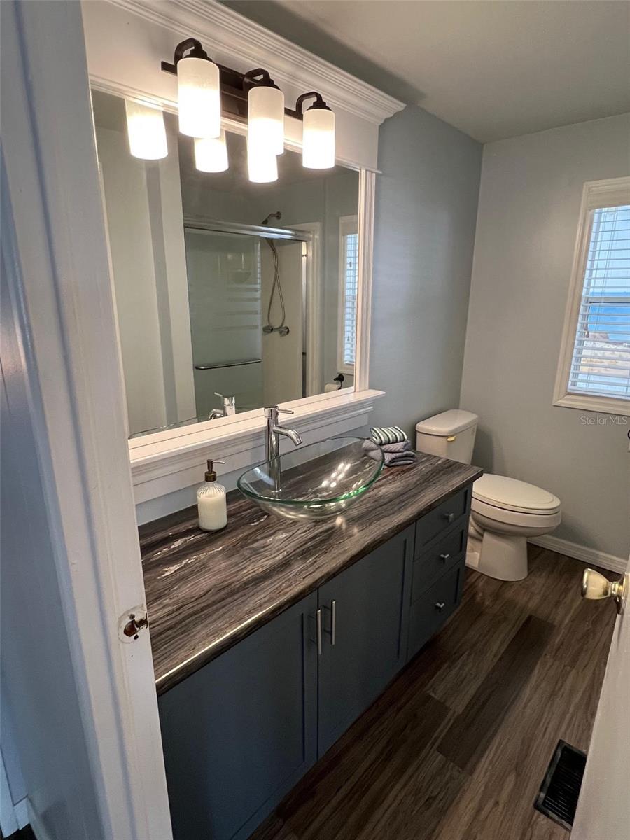 TB8342956 Property Photo