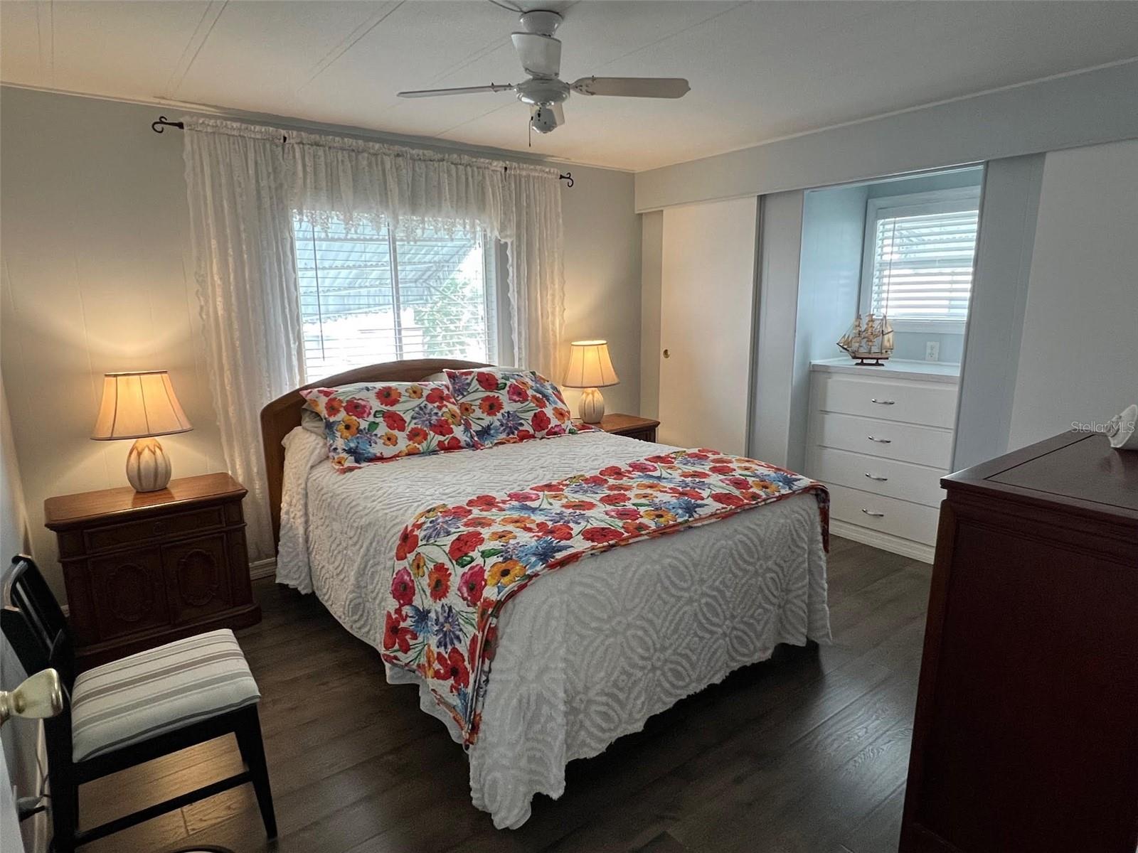 TB8342956 Property Photo