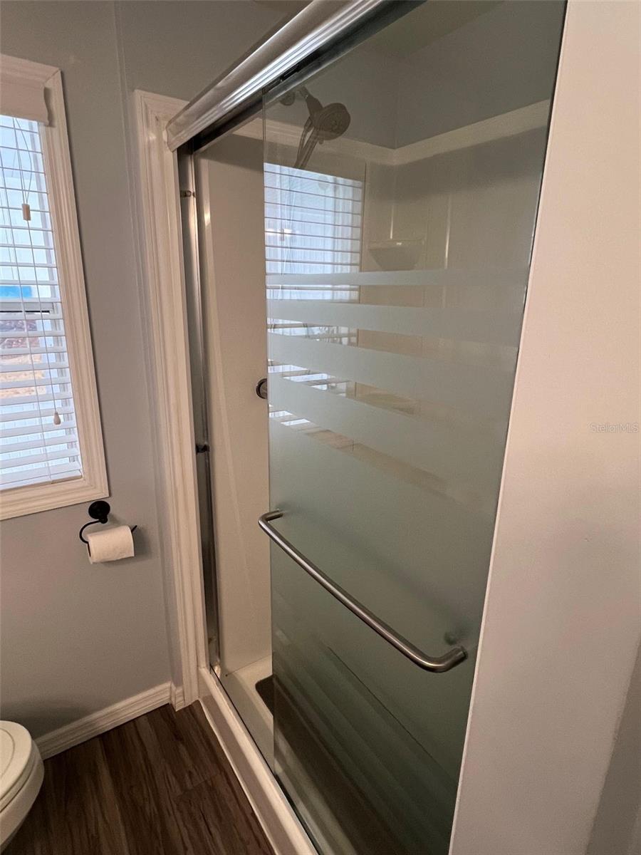 TB8342956 Property Photo