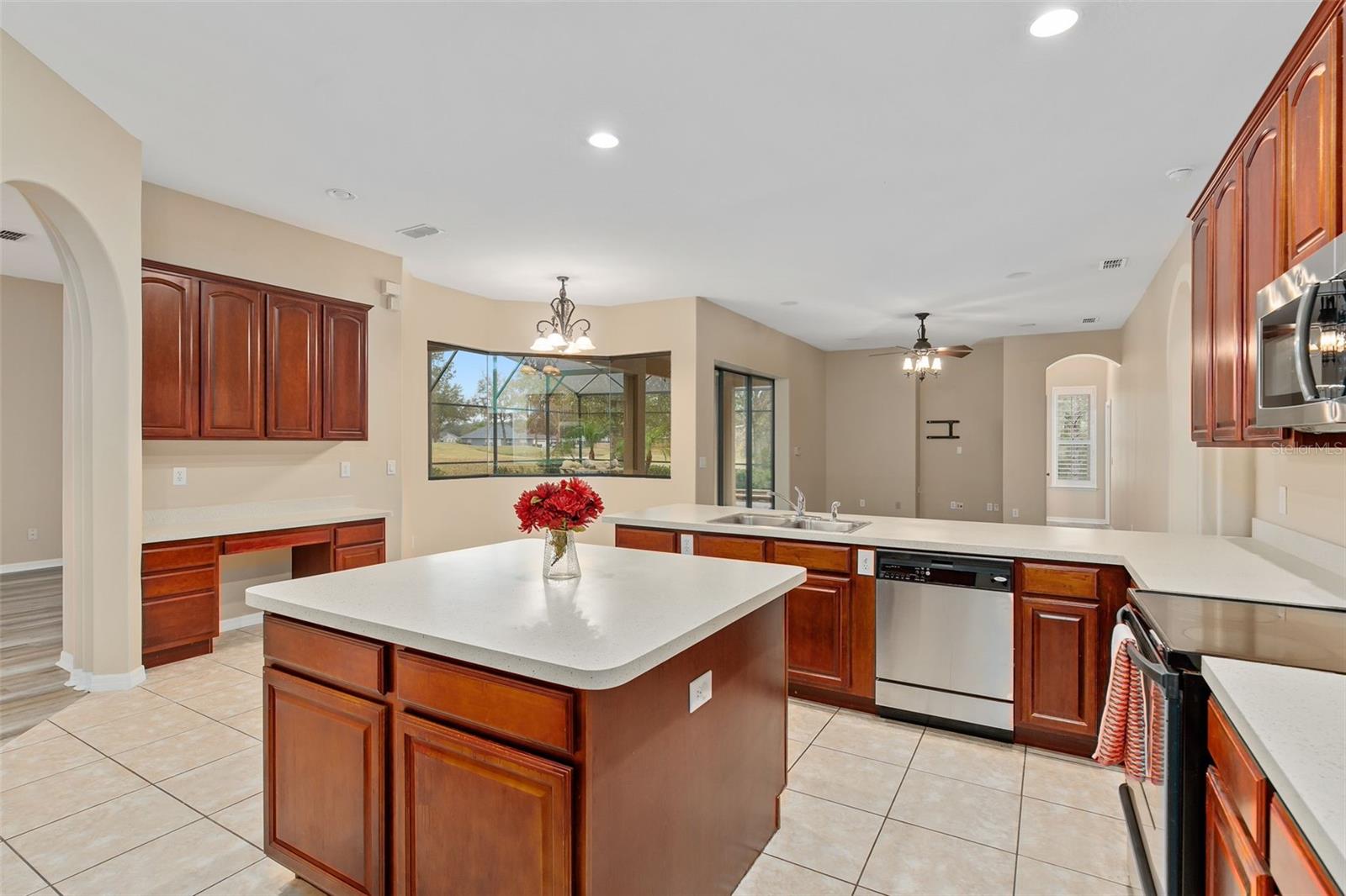 24728 CALUSA BLVD, EUSTIS, FL, 32736