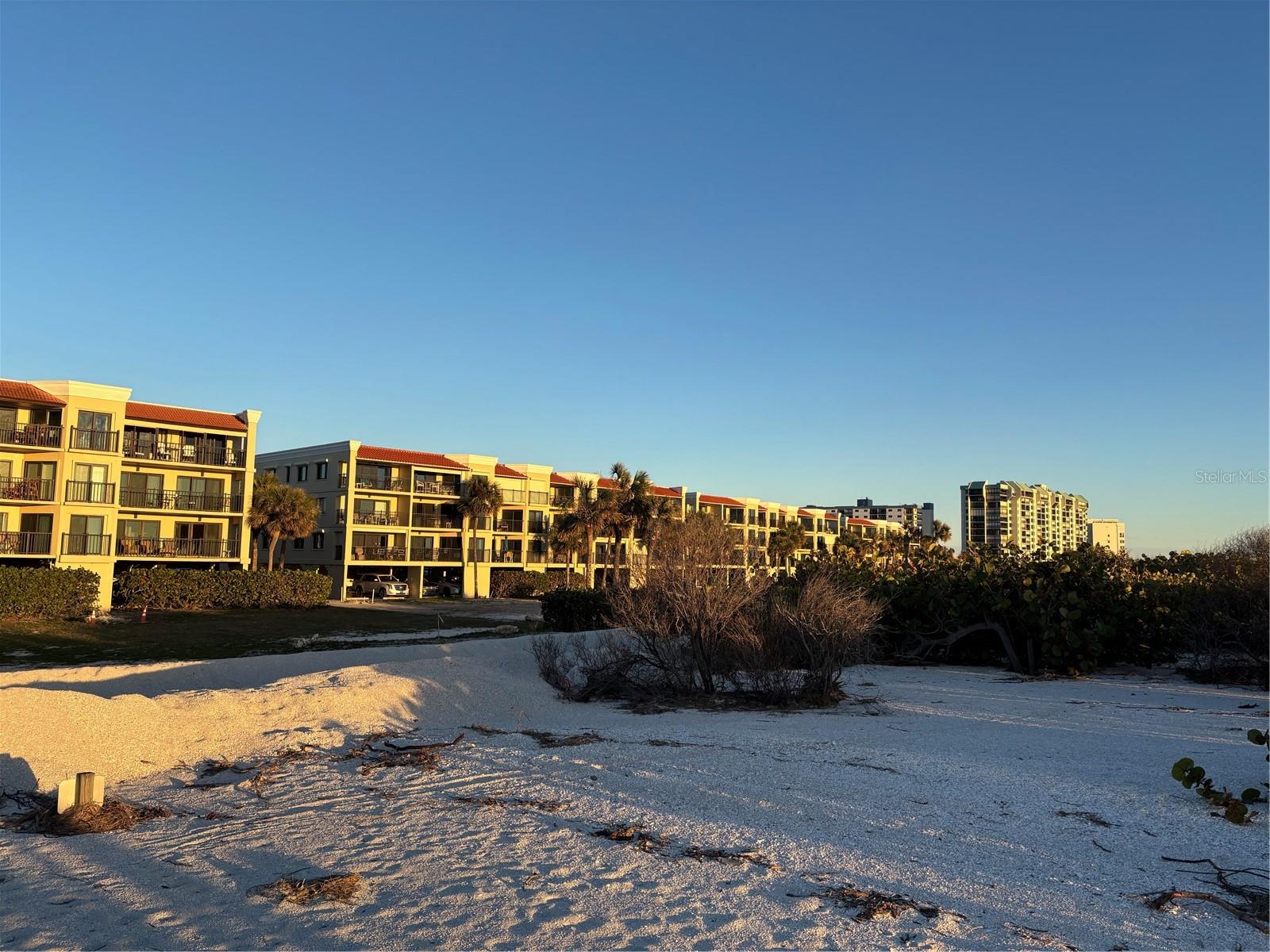 7466 BAYSHORE DR #406, TREASURE ISLAND, FL, 33706