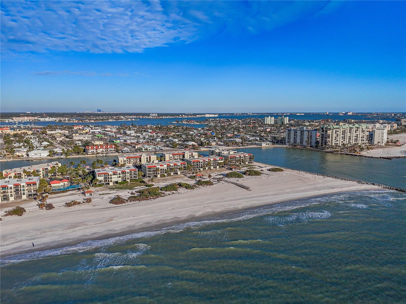 7466 BAYSHORE DR #406, TREASURE ISLAND, FL, 33706
