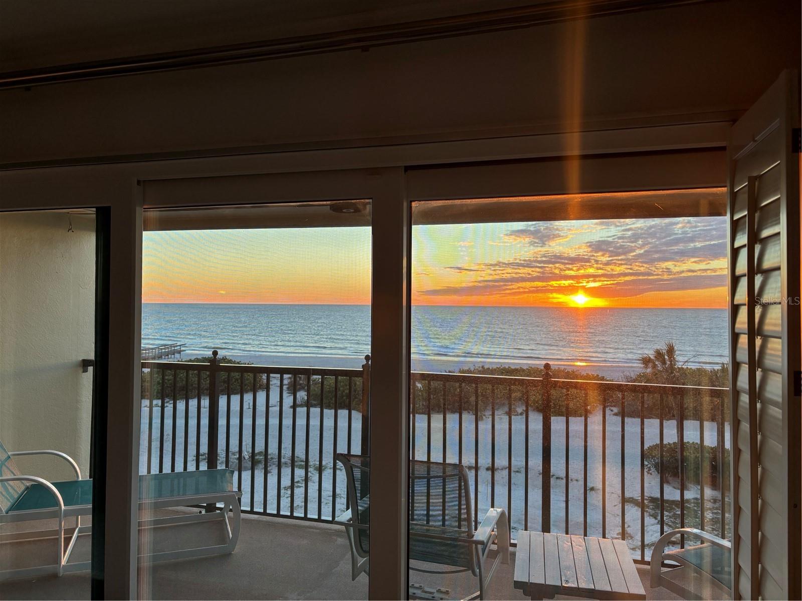 7466 BAYSHORE DR #406, TREASURE ISLAND, FL, 33706