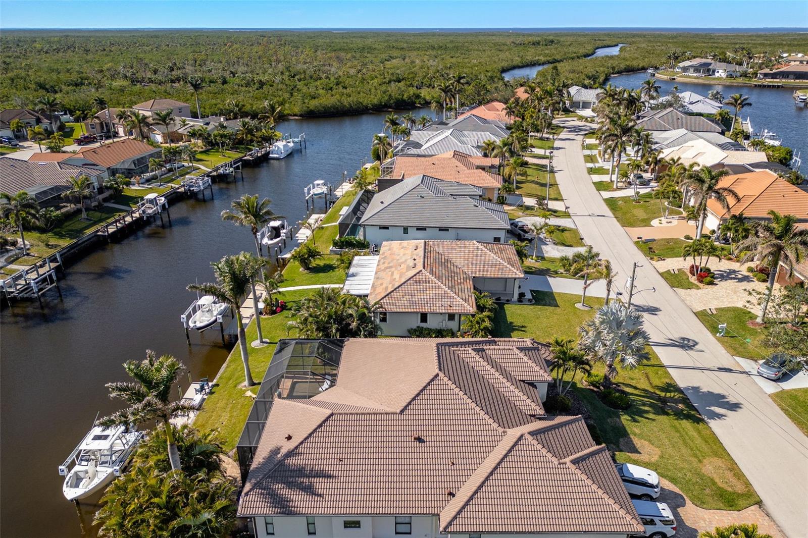 343 PORTOFINO DR, PUNTA GORDA, FL, 33950