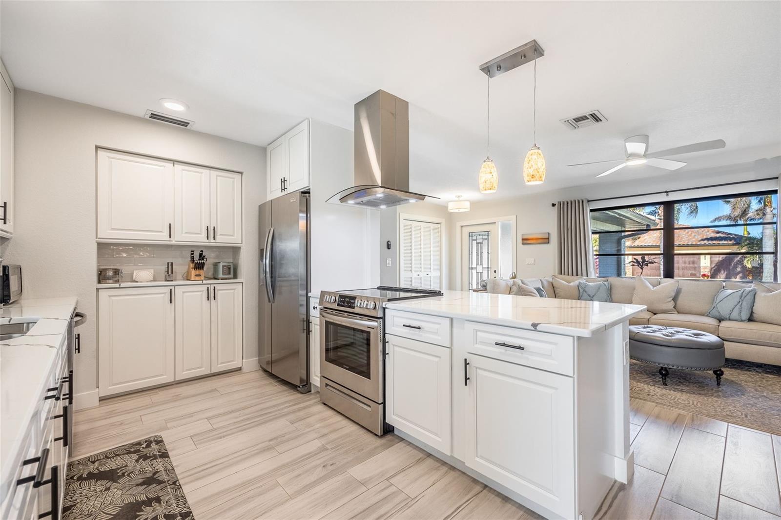 343 PORTOFINO DR, PUNTA GORDA, FL, 33950