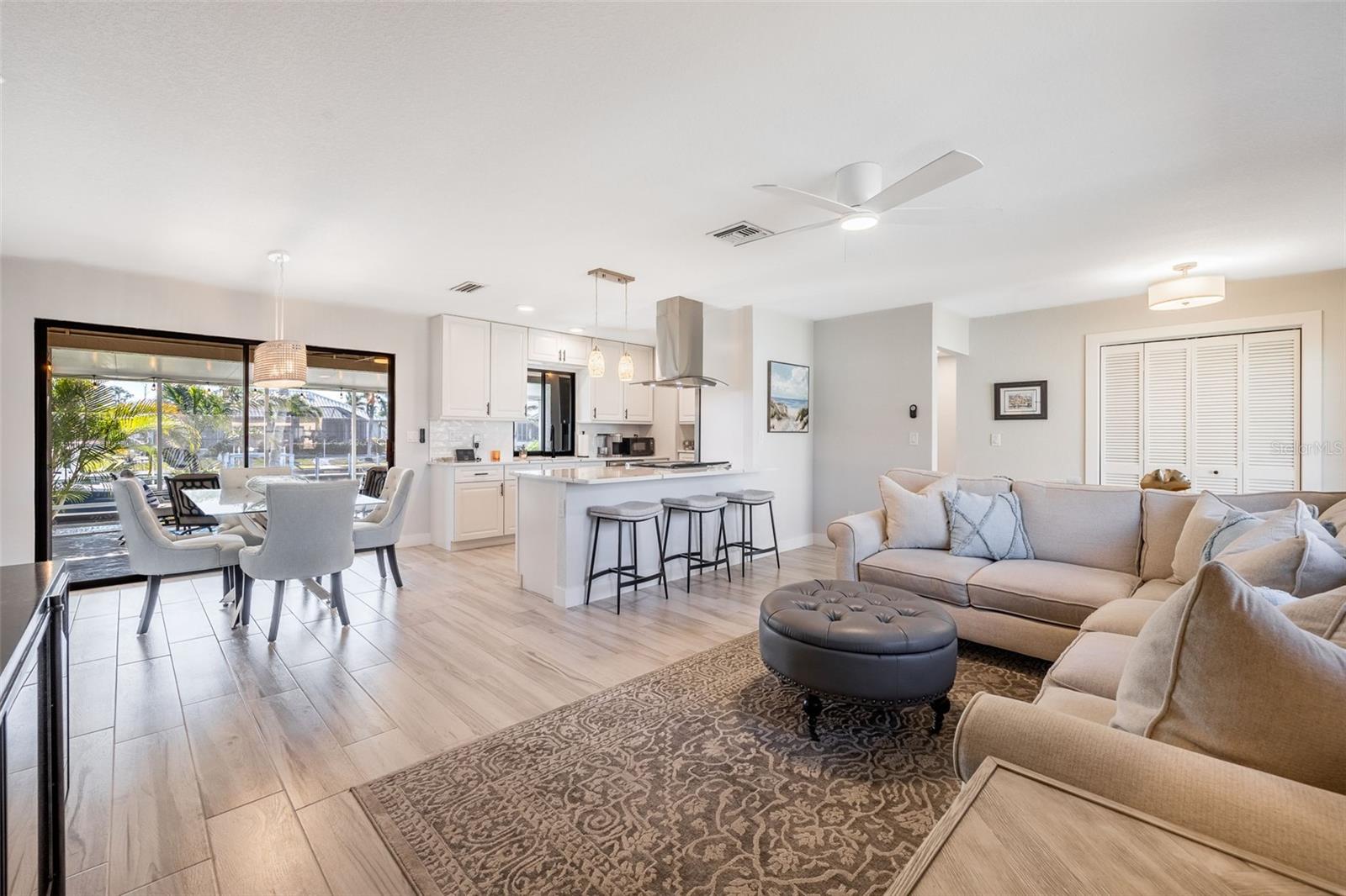 343 PORTOFINO DR, PUNTA GORDA, FL, 33950