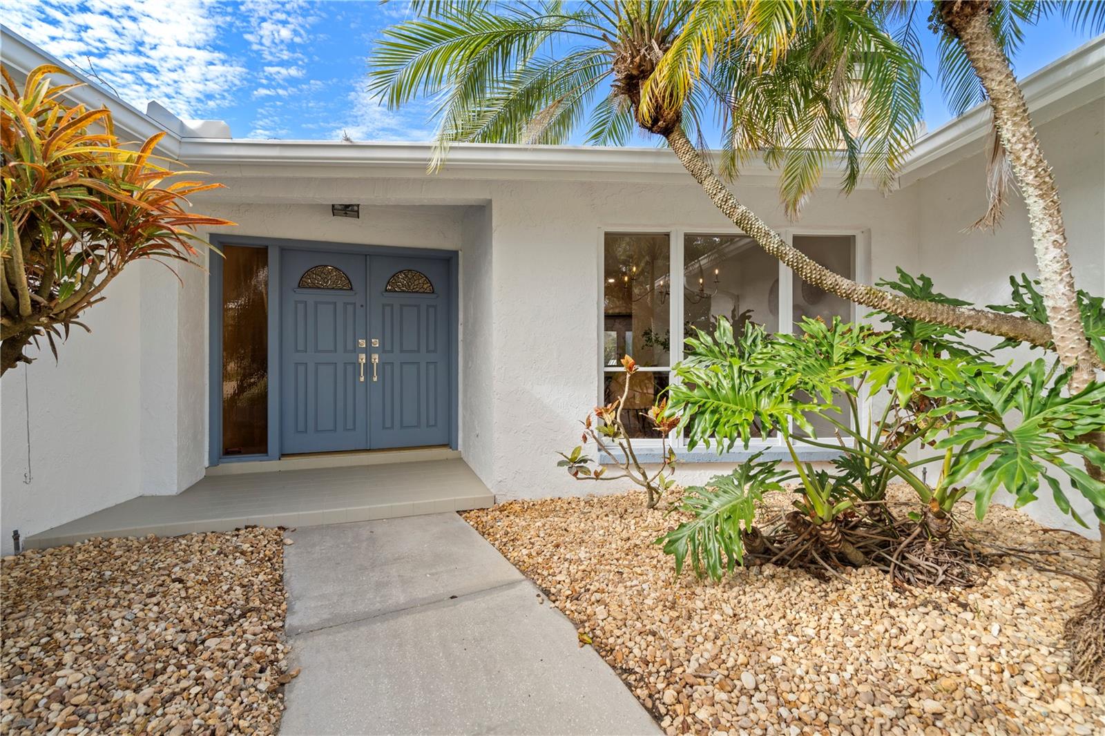 4320 MIDDLE LAKE DR, TAMPA, FL, 33624
