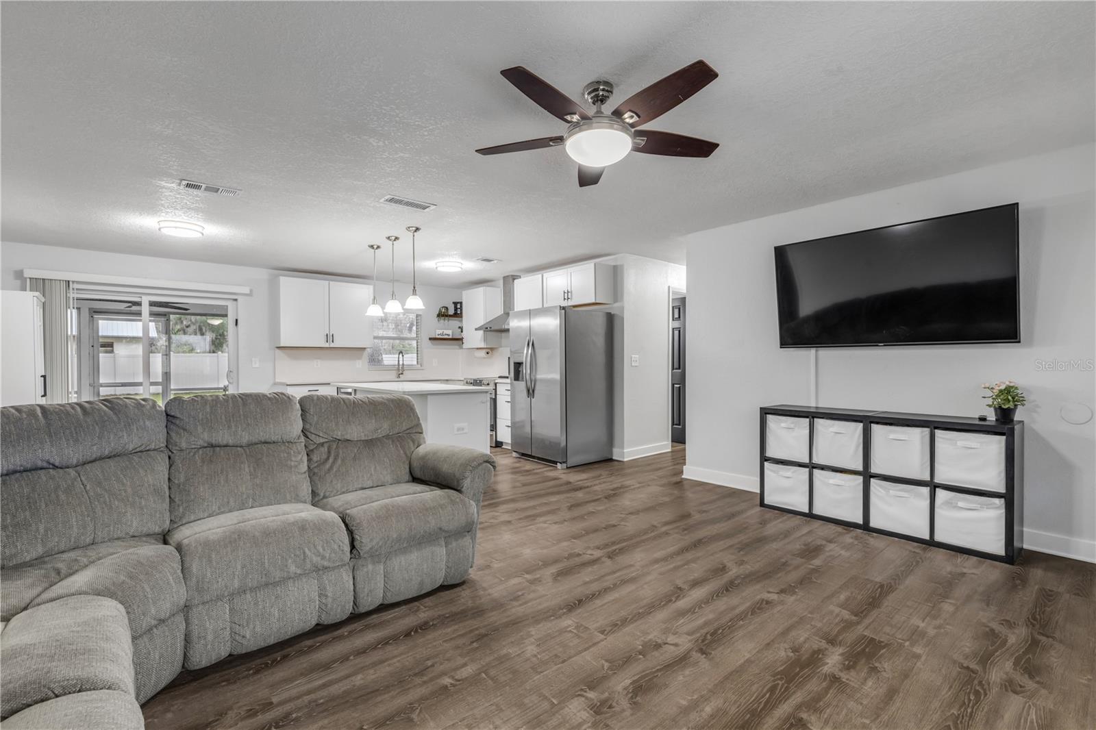 1622 PINE TREE DR, EDGEWATER, FL, 32132