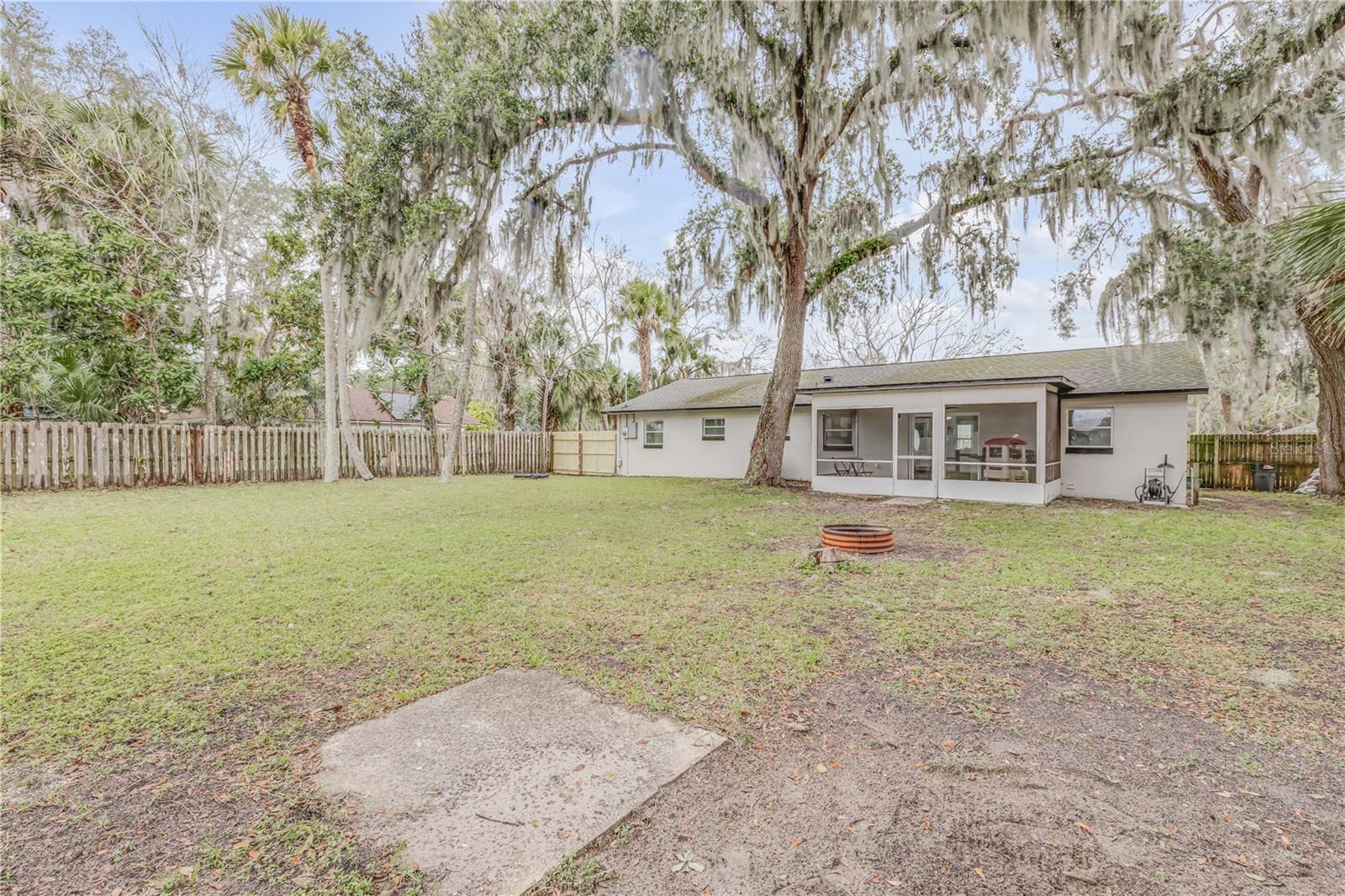 1622 PINE TREE DR, EDGEWATER, FL, 32132