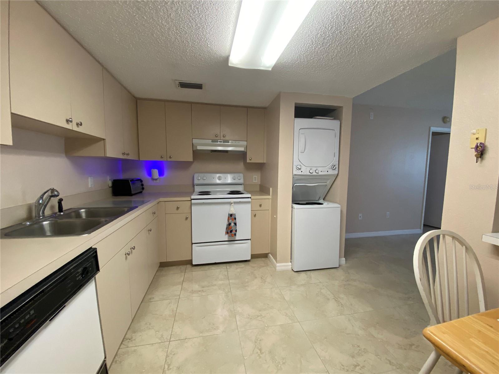 1051 FORREST NELSON BLVD #A-104, PORT CHARLOTTE, FL, 33952