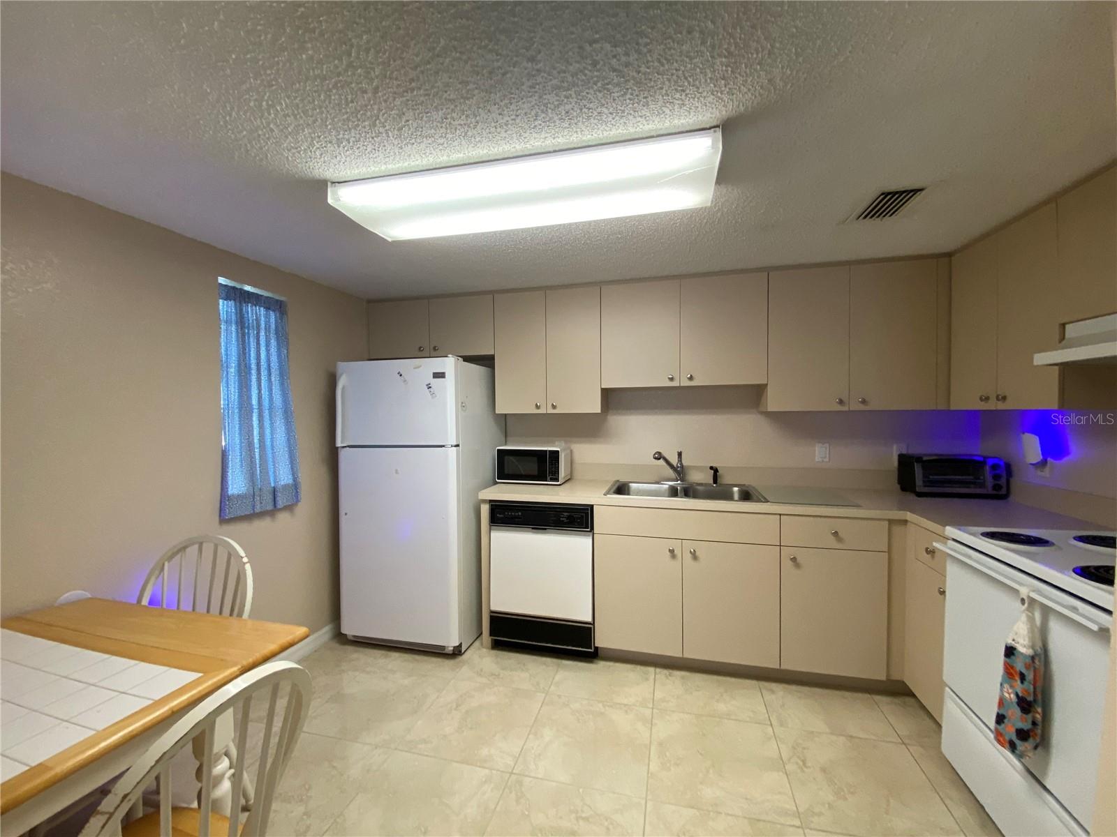 1051 FORREST NELSON BLVD #A-104, PORT CHARLOTTE, FL, 33952