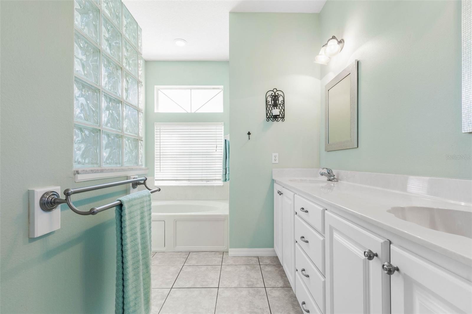 19 DEERWOOD ST, PALM COAST, FL, 32137