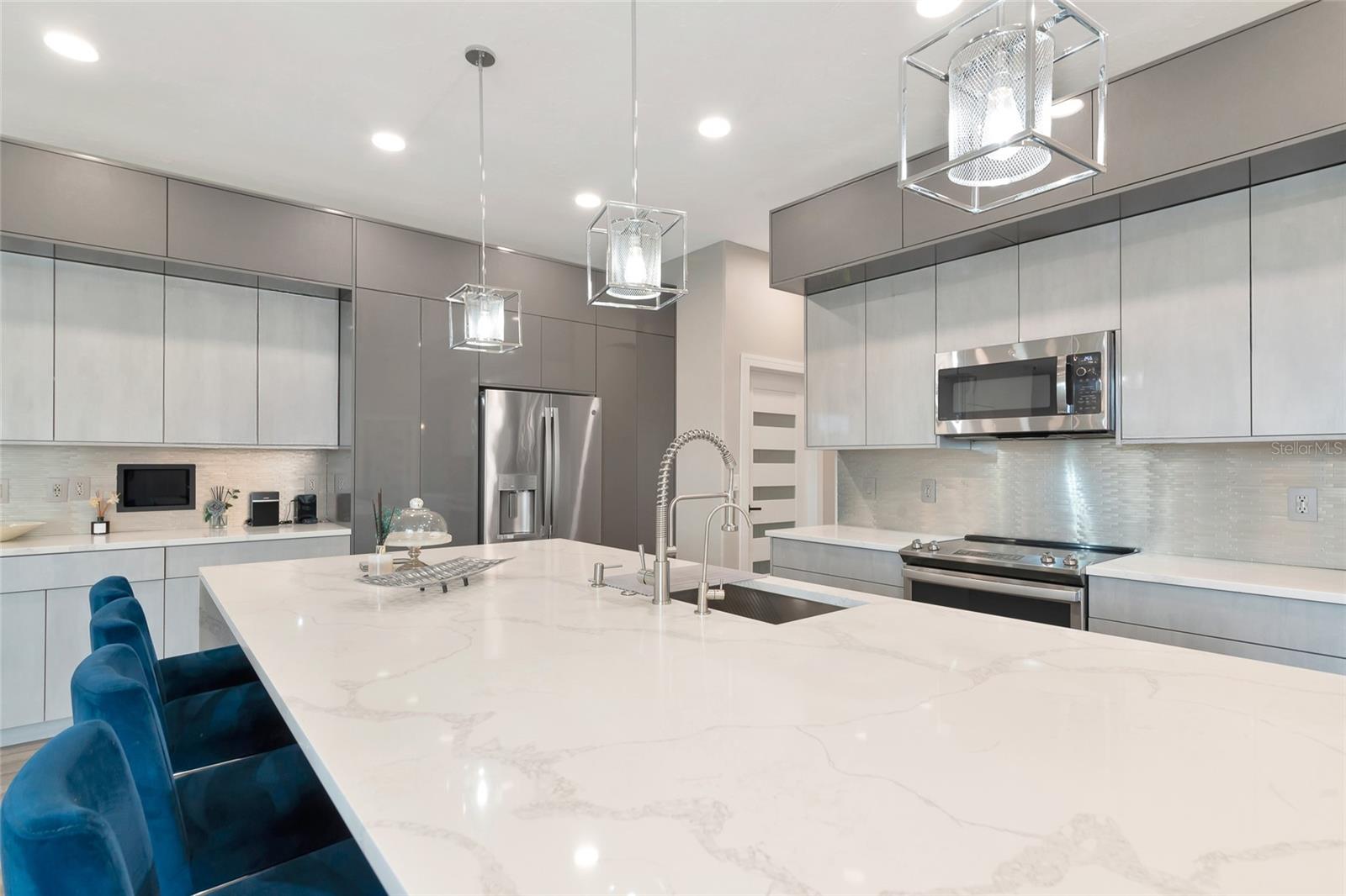 4917 SABAL LAKE CIR, SARASOTA, FL, 34238