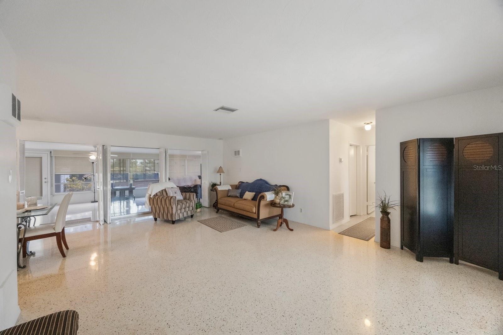 5290 38TH WAY S, ST PETERSBURG, FL, 33711