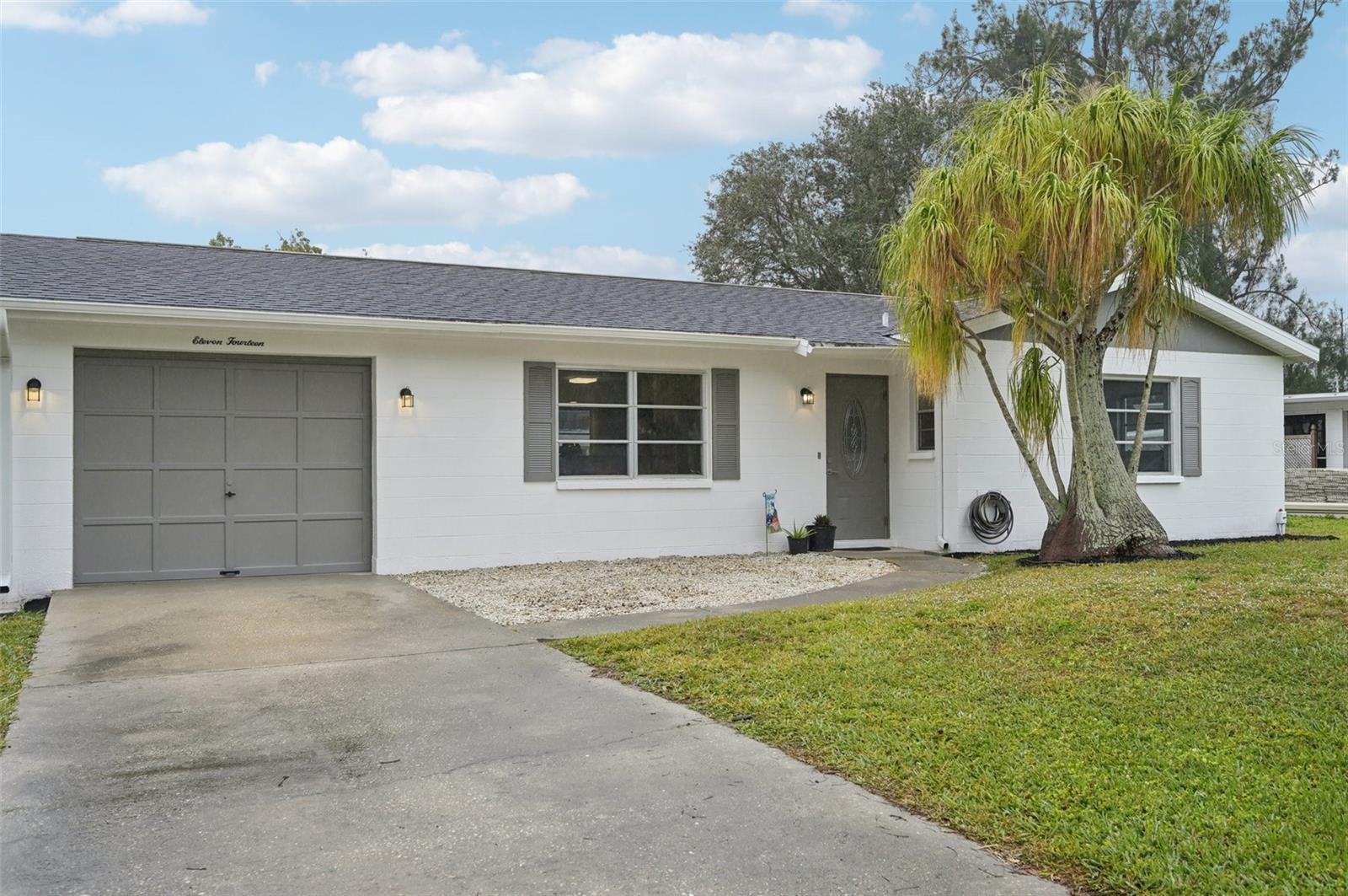 1114 MYRTLE AVE, VENICE, FL, 34285