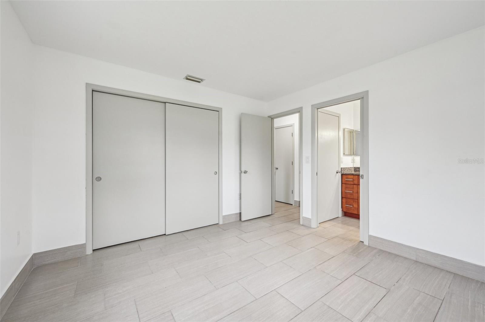 1114 MYRTLE AVE, VENICE, FL, 34285