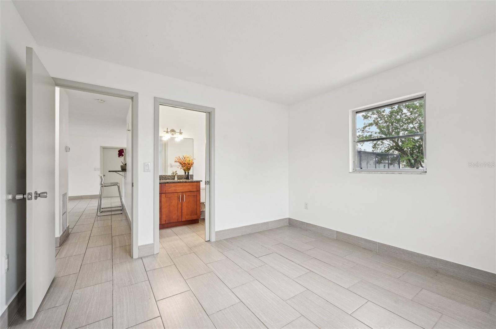 1114 MYRTLE AVE, VENICE, FL, 34285