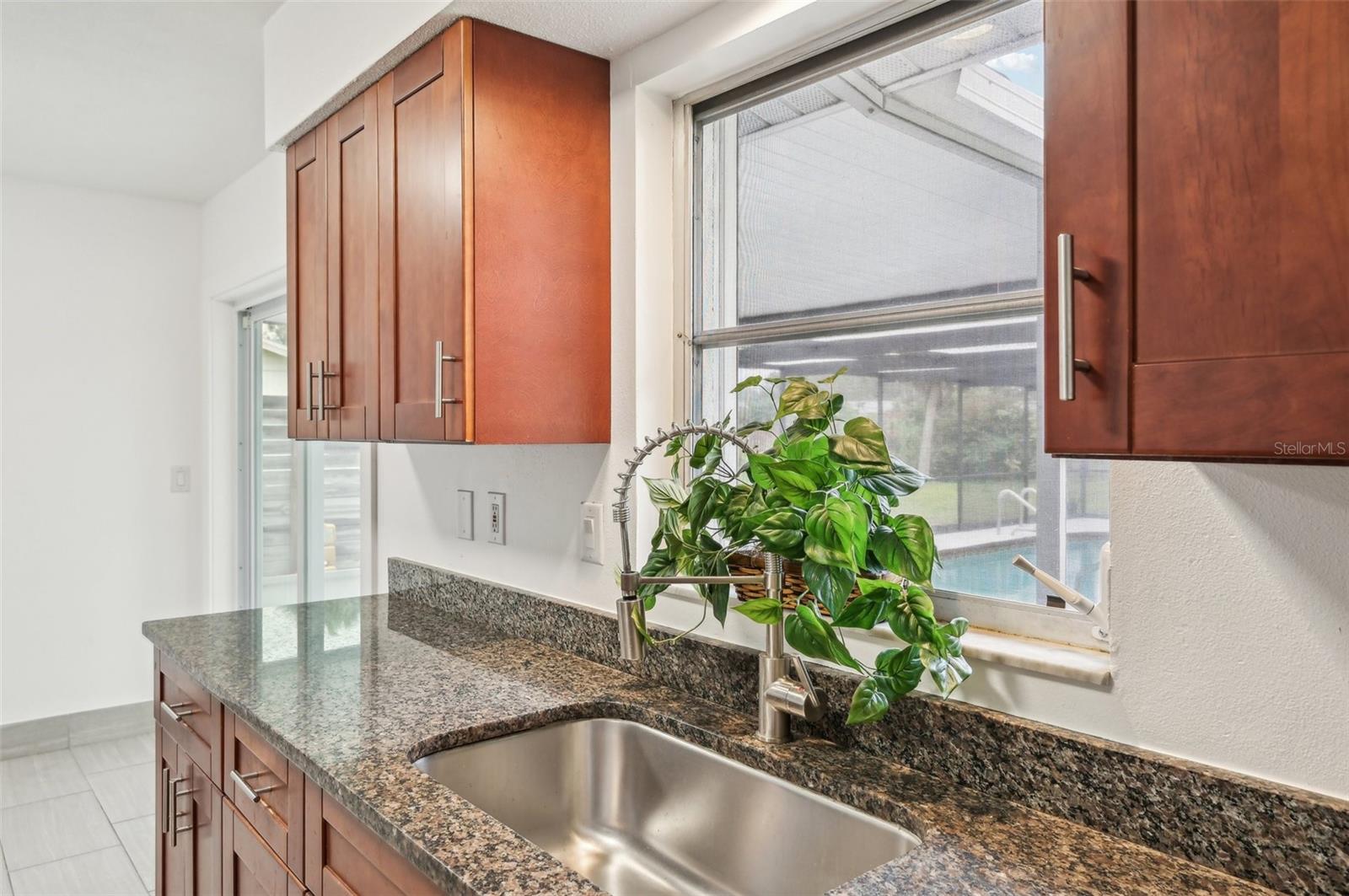 1114 MYRTLE AVE, VENICE, FL, 34285