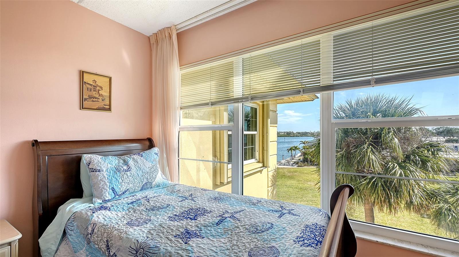3810 GULF OF MEXICO DR #F302, LONGBOAT KEY, FL, 34228