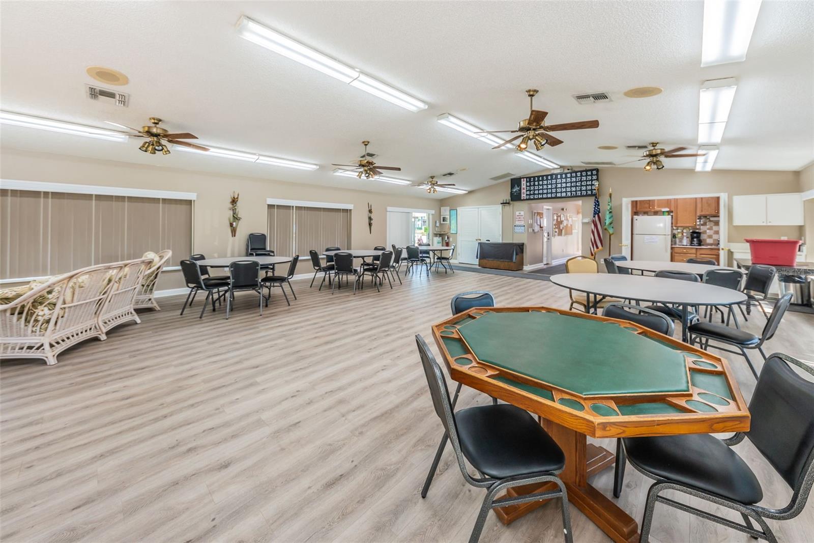 1882 PINE RIDGE WAY W #E1, PALM HARBOR, FL, 34684
