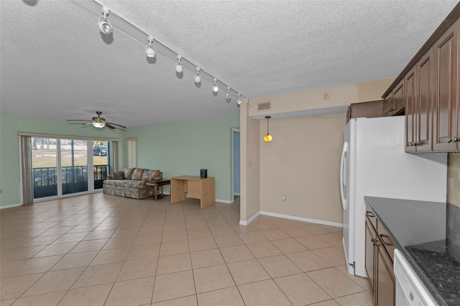 1882 PINE RIDGE WAY W #E1, PALM HARBOR, FL, 34684