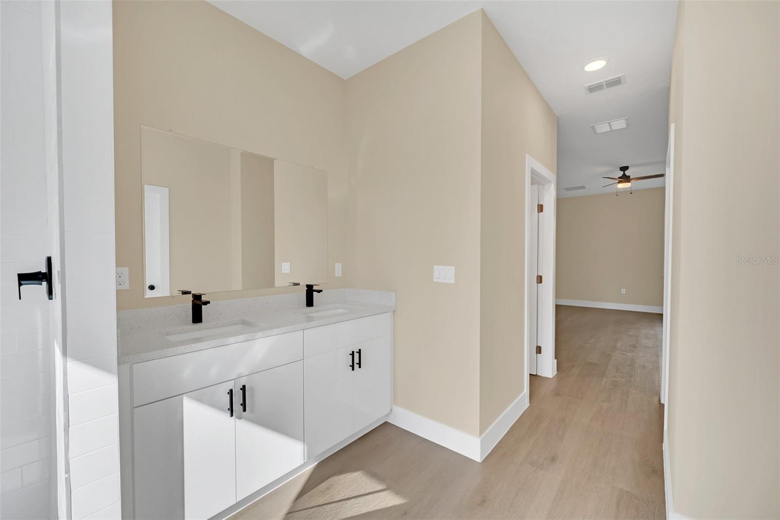 14 FISHER LOOP PASS, OCKLAWAHA, FL, 32179