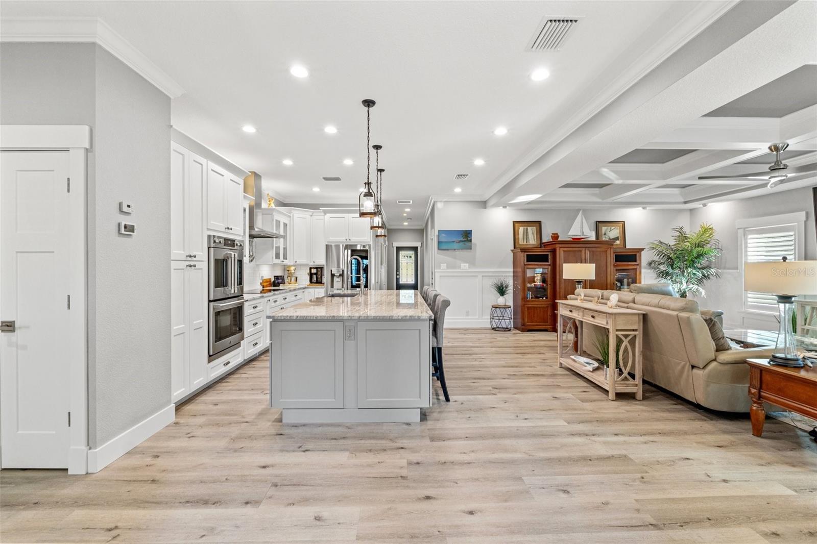 3925 1ST ST NE, ST PETERSBURG, FL, 33703