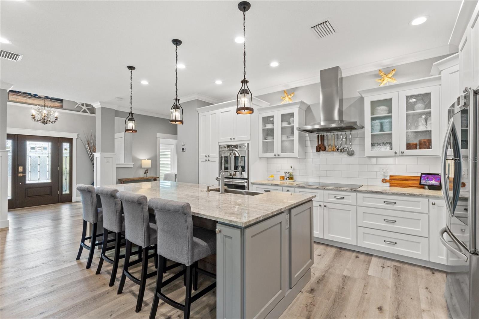 3925 1ST ST NE, ST PETERSBURG, FL, 33703